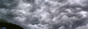 Gewitterstimmung in Vigna - Chiusa di Pesio- Italien – Panorama-Bild quer