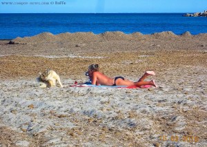 Die Strand-Saison ist eröffnet - Playa de Torre Derribada - Pedro del Pinatar – Spain.
