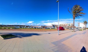 Parking at Cunit Playa - Passeig Marítim, 109, 43881 Cunit, Tarragona, Spanien - March 2018